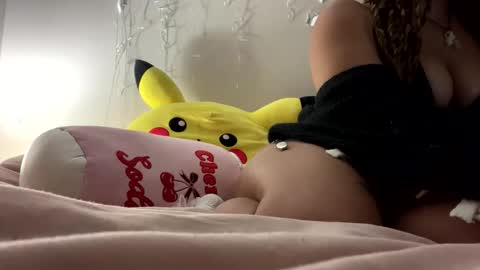 Snapshot of thebratttxox chatting on February 3, 2:53 am thebratttxox online show from February 3, 2:53 am