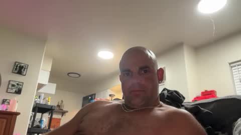 Snapshot of thebuzz777 chatting on November 5, 2:44 am theBuzz777 online show from November 5, 2:44 am