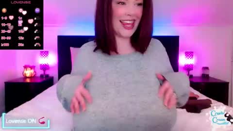 thecrystalcream online show from February 3, 6:13 pm