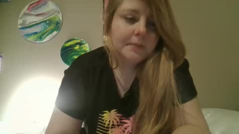 Snapshot of thedancingalien chatting on January 7, 11:24 pm Kassandra Grant online show from January 7, 11:24 pm