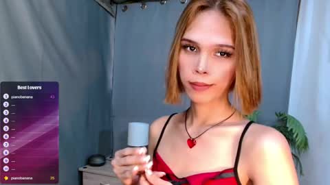 Snapshot of thedevil_inme chatting on September 28, 12:27 am Lana But you can spell it backwards online show from September 28, 12:27 am