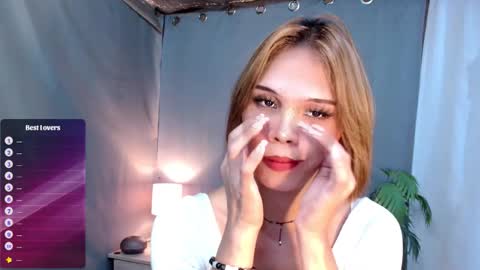 Snapshot of thedevil_inme chatting on October 5, 10:35 am Lana But you can spell it backwards online show from October 5, 10:35 am