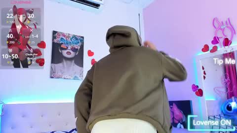 Snapshot of thedoll_ethan chatting on October 28, 8:11 pm ethan online show from October 28, 8:11 pm