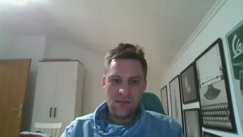 Snapshot of thedon2123 chatting on December 30, 8:15 pm thedon2123 online show from December 30, 8:15 pm