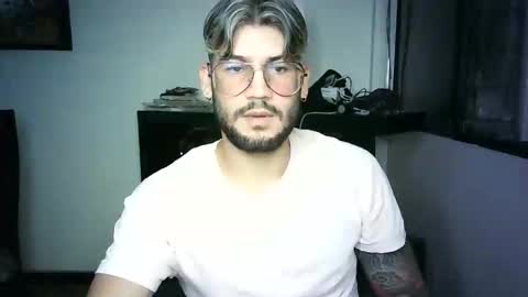 thedragonboyxxx online show from March 22, 3:10 am