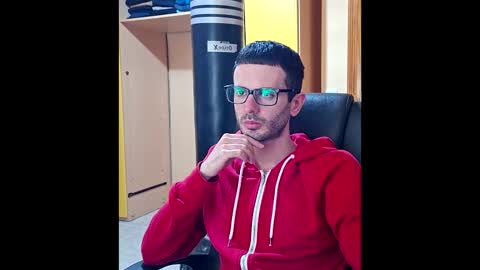 Snapshot of theebigbooss chatting on November 14, 10:29 pm theebigbooss online show from November 14, 10:29 pm