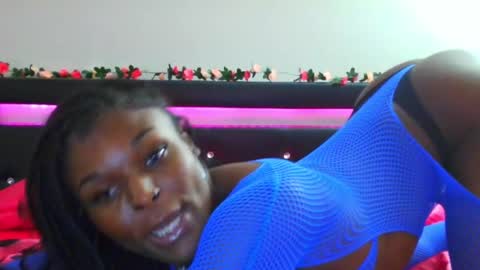 Snapshot of theebody chatting on September 28, 4:40 am theebody online show from September 28, 4:40 am