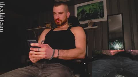 Snapshot of theehhteam chatting on February 2, 11:42 pm H online show from February 2, 11:42 pm
