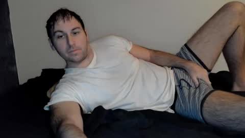 Snapshot of theetwohander chatting on January 22, 9:24 am Theetwohander online show from January 22, 9:24 am