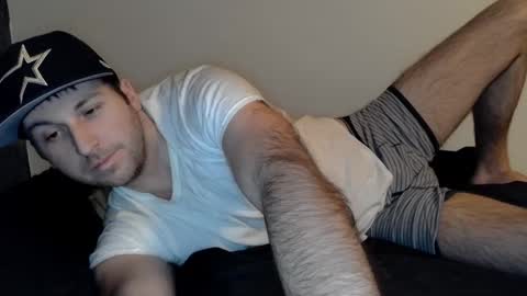 Snapshot of theetwohander chatting on January 24, 2:28 am Theetwohander online show from January 24, 2:28 am