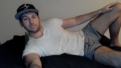 Snapshot of theetwohander chatting on January 26, 3:38 am Theetwohander online show from January 26, 3:38 am