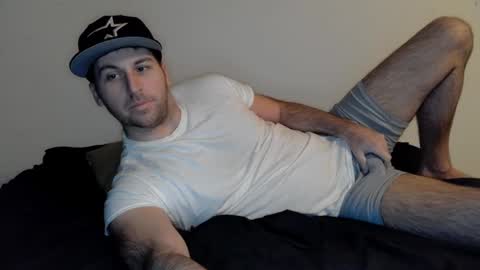 Snapshot of theetwohander chatting on January 31, 10:10 am Theetwohander online show from January 31, 10:10 am