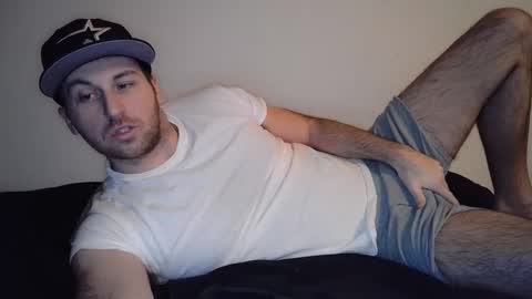 Snapshot of theetwohander chatting on February 23, 2:18 am Theetwohander online show from February 23, 2:18 am