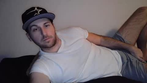 Snapshot of theetwohander chatting on February 23, 5:23 am Theetwohander online show from February 23, 5:23 am