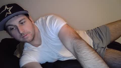 Snapshot of theetwohander chatting on February 25, 1:52 am Theetwohander online show from February 25, 1:52 am