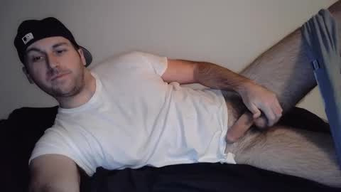 Snapshot of theetwohander chatting on February 27, 10:48 am Theetwohander online show from February 27, 10:48 am