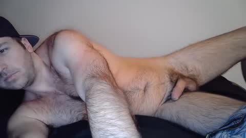 Snapshot of theetwohander chatting on March 4, 10:02 am Theetwohander online show from March 4, 10:02 am