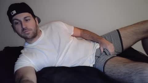 Snapshot of theetwohander chatting on March 10, 12:51 am Theetwohander online show from March 10, 12:51 am