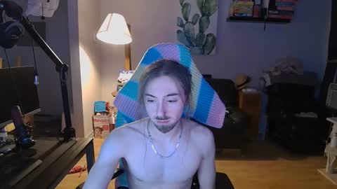 Snapshot of thefabuloussam chatting on December 23, 4:22 am Thefabulousam Independent Model online show from December 23, 4:22 am