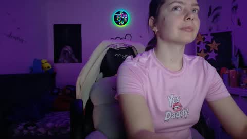 TheFarmergirl online show from February 22, 5:44 pm