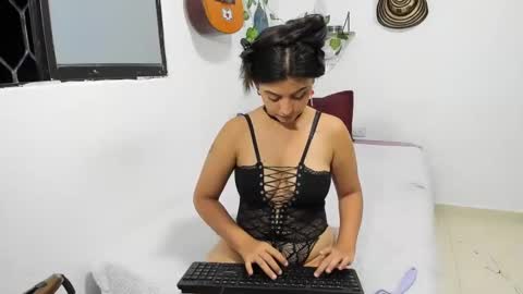 Snapshot of thefenix_jyk chatting on December 5, 2:31 am Ariamapola88 online show from December 5, 2:31 am