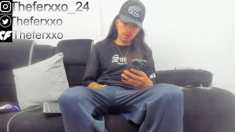 Snapshot of theferxxo_12 chatting on March 19, 2:26 am independent Model online show from March 19, 2:26 am