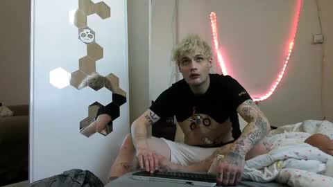 Snapshot of thefranco666 chatting on April 3, 10:41 pm thefranco666 online show from April 3, 10:41 pm