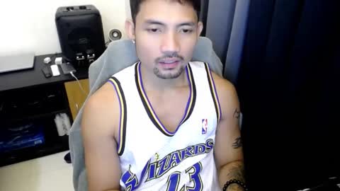 Snapshot of thefriskyasian chatting on September 19, 5:35 pm Jaycee online show from September 19, 5:35 pm