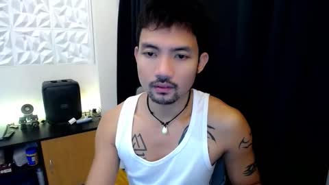 Snapshot of thefriskyasian chatting on October 7, 1:03 am Jaycee online show from October 7, 1:03 am