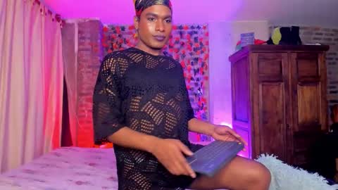 Goldie online show from November 7, 7:08 am