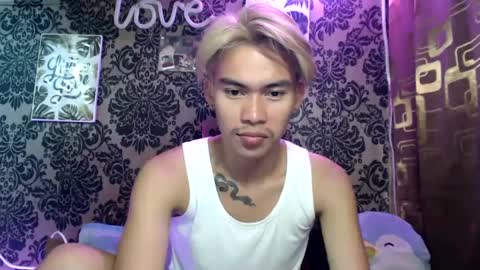 Snapshot of thegreatmouth chatting on December 2, 8:30 am JAY online show from December 2, 8:30 am