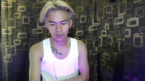 Snapshot of thegreatmouth chatting on December 6, 11:47 pm JAY online show from December 6, 11:47 pm