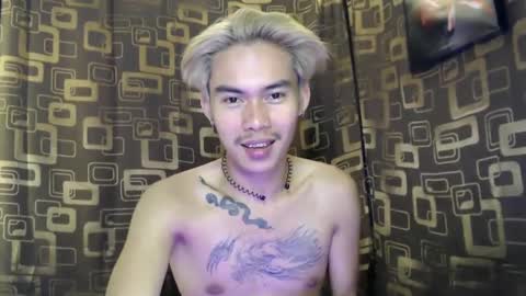 Snapshot of thegreatmouth chatting on December 17, 10:12 am JAY online show from December 17, 10:12 am