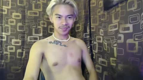 Snapshot of thegreatmouth chatting on January 14, 12:54 am JAY online show from January 14, 12:54 am