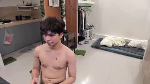 Snapshot of thegreenmagus chatting on November 11, 8:20 pm Green online show from November 11, 8:20 pm