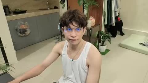 Snapshot of thegreenmagus chatting on December 3, 11:30 am Green online show from December 3, 11:30 am