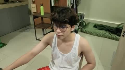 Snapshot of thegreenmagus chatting on February 19, 7:43 pm Green online show from February 19, 7:43 pm