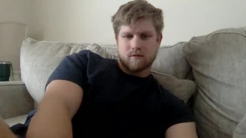 Snapshot of thehairyprince chatting on January 6, 4:02 pm Harry online show from January 6, 4:02 pm