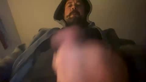 Snapshot of thehandyman951 chatting on February 19, 2:23 pm thehandyman951 online show from February 19, 2:23 pm