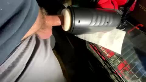 Snapshot of thehandyman951 chatting on March 25, 8:04 pm thehandyman951 online show from March 25, 8:04 pm