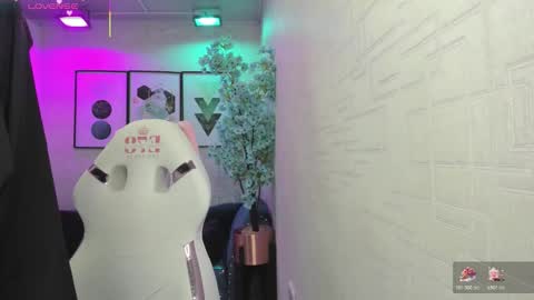 Theia  online show from March 18, 12:08 pm