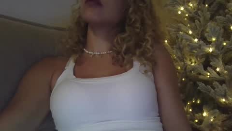 Lily Marie online show from March 5, 12:16 am