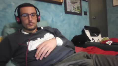 Snapshot of theitalianx95x chatting on December 12, 9:48 pm theitalianx95x online show from December 12, 9:48 pm