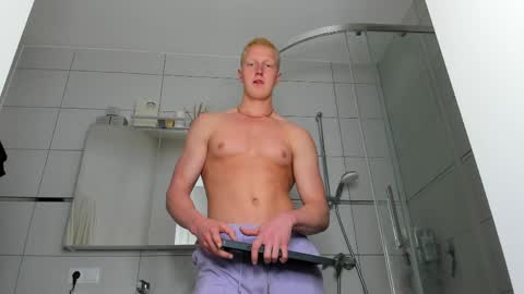 thejacob_d online show from May 25, 1:28 pm