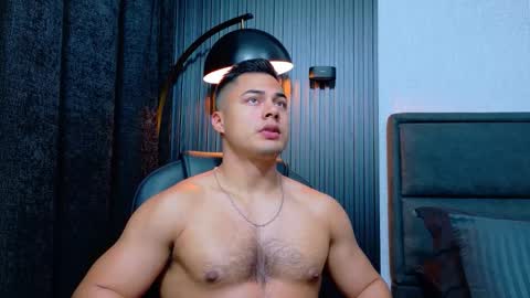 Snapshot of thekingerick chatting on March 9, 3:54 am thekingerick online show from March 9, 3:54 am