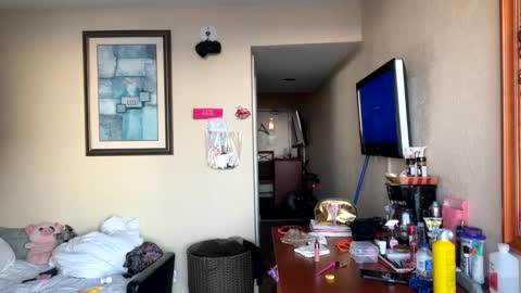 Snapshot of theladygodiva23 chatting on September 17, 11:34 am The Lady Godiva online show from September 17, 11:34 am