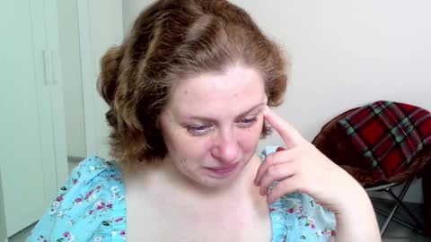 Ella online show from February 9, 7:38 am