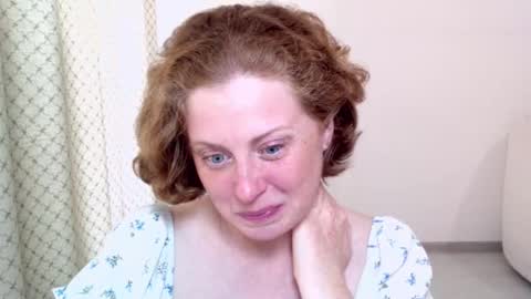 Ella online show from September 26, 8:29 am