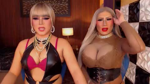 Snapshot of thelastdestroyerxx chatting on February 13, 8:21 am Paula online show from February 13, 8:21 am