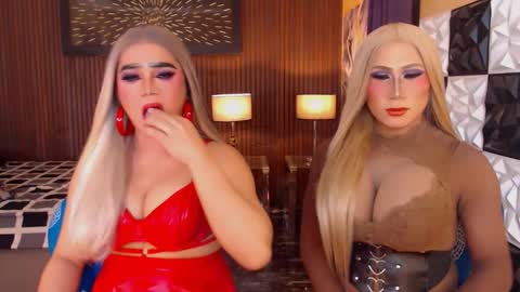 Snapshot of thelastdestroyerxx chatting on February 28, 6:58 am Paula online show from February 28, 6:58 am